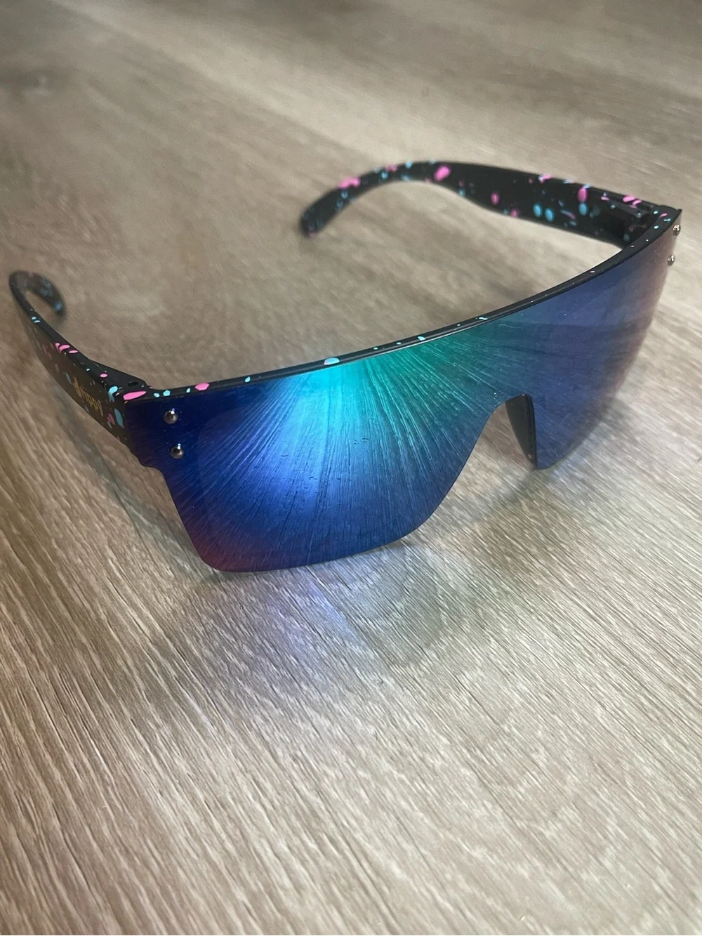 Men's Shield Sunglasses with Blue Mirrored Lens and Black Speckle Frame